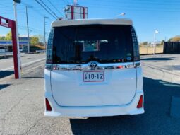 
										2015 Toyota Voxy full									