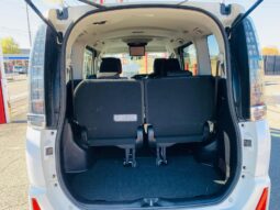 
										2015 Toyota Voxy full									