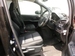 
										2015 Toyota Voxy full									