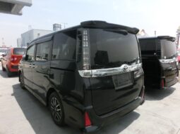 
										2015 Toyota Voxy full									