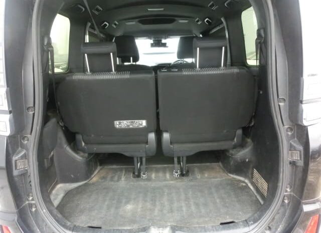 
								2017 Toyota Voxy full									