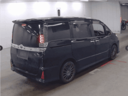 
										2017 Toyota Voxy full									
